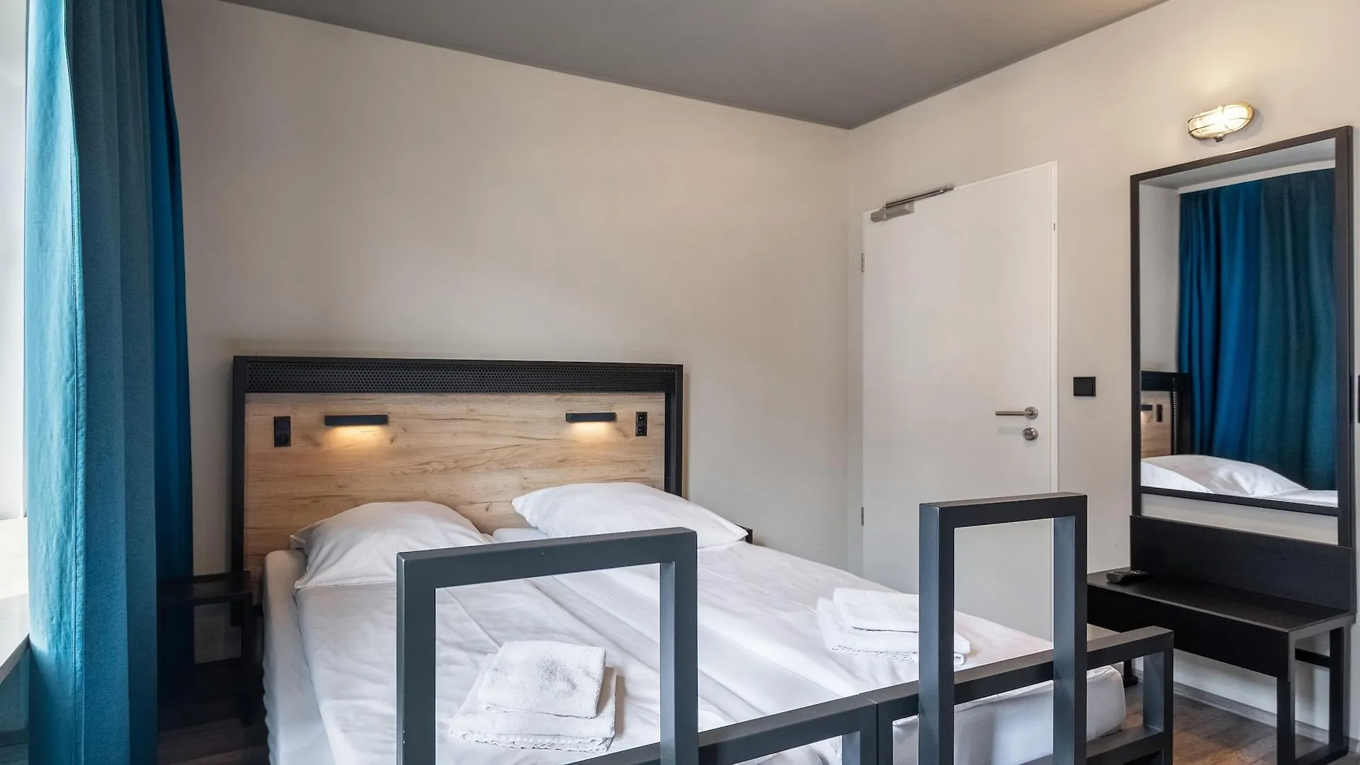 Hotel A&O Nuernberg Hauptbahnhof 2*, Norymberga